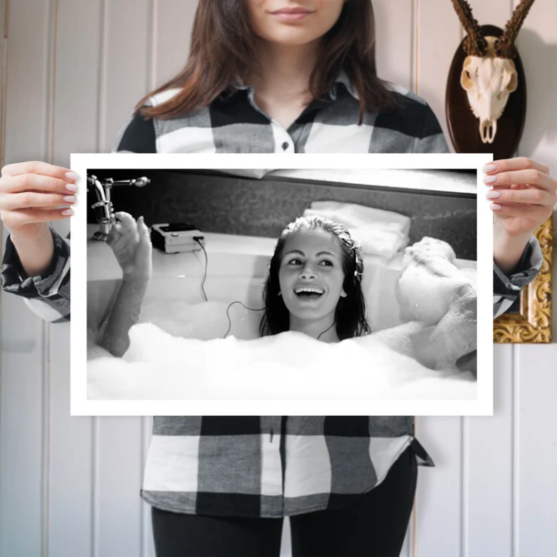 Poster Seni Kamar Mandi Adegan - Home Movie Bathroom Scene ulasan dan harga